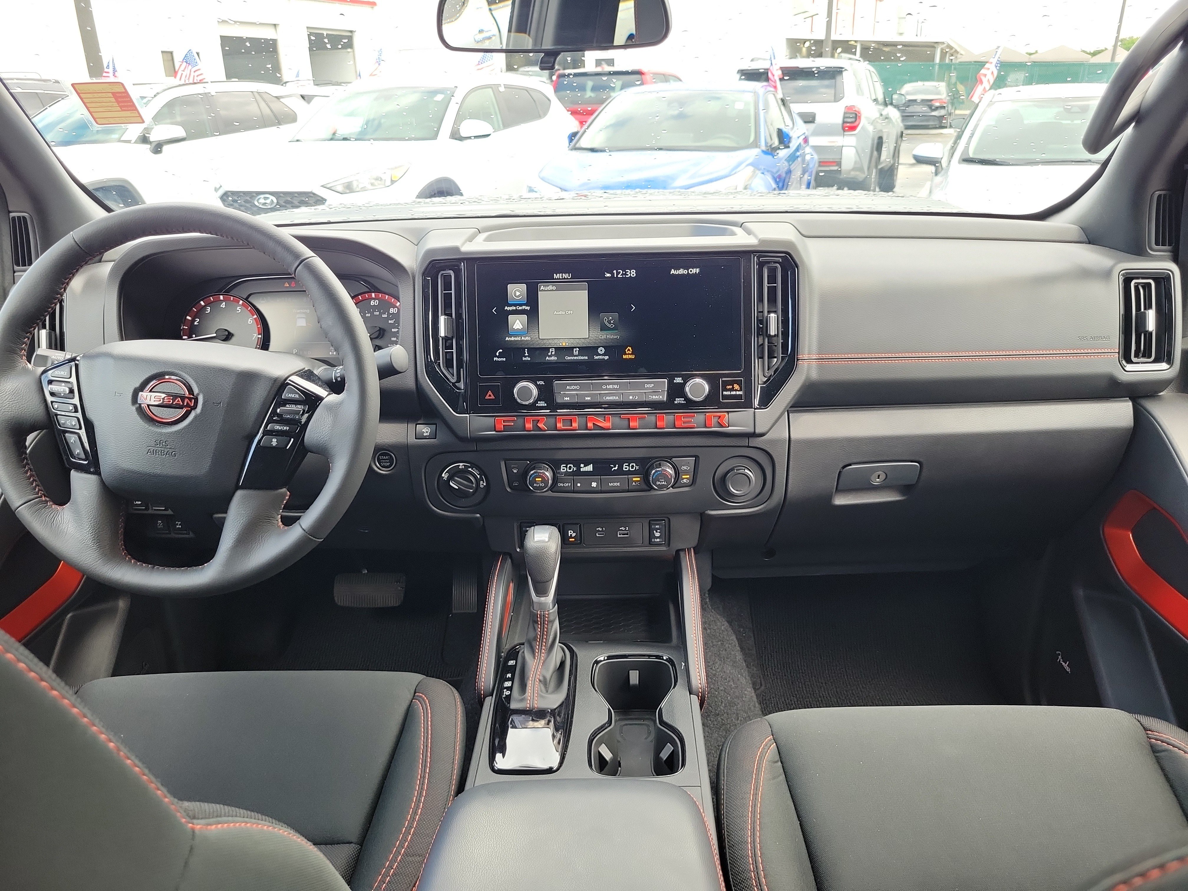 Used 2025 Nissan Frontier PRO-4X w/ Pro Convenience Package AWD/4WD image 16