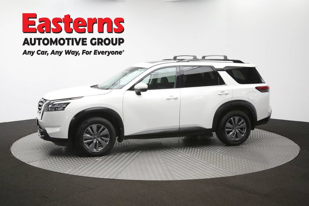 Used 2024 Nissan Pathfinder SV w/ SV Premium Package AWD/4WD image 63