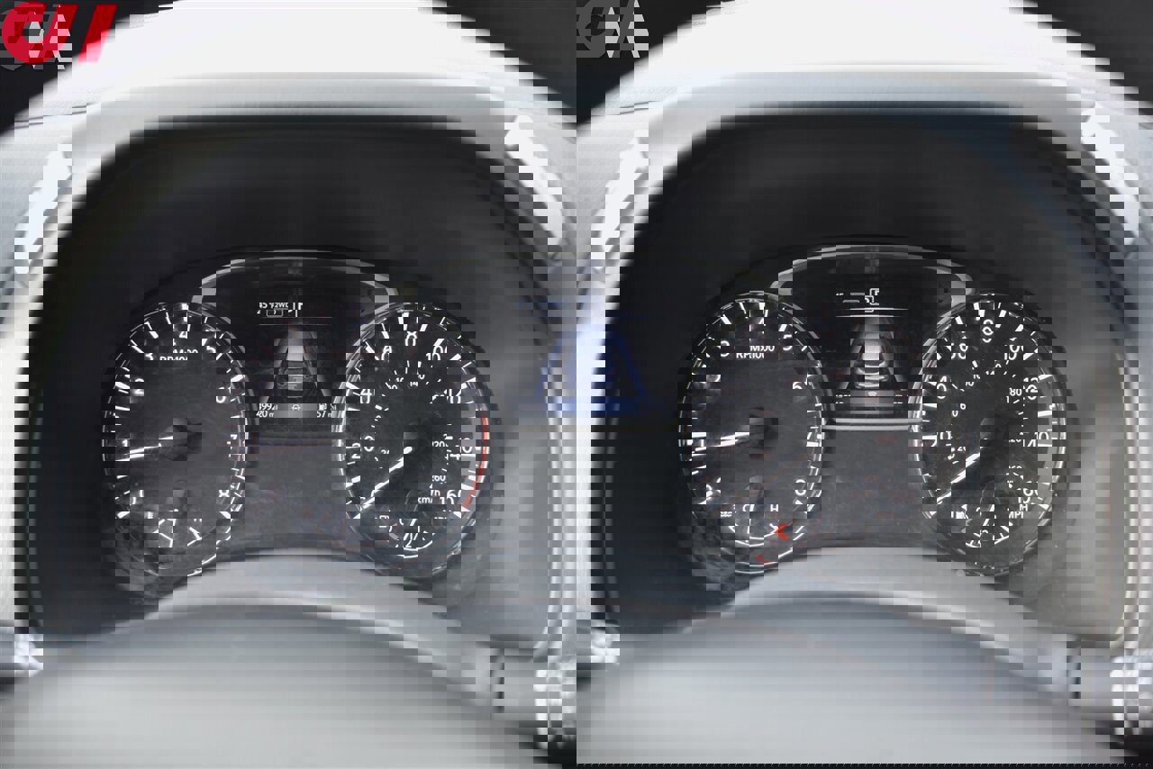 Used 2019 Nissan Pathfinder S image 14