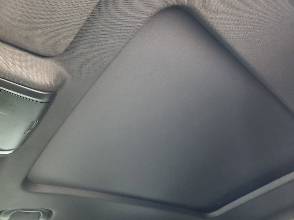 Used 2021 Chevrolet Blazer RS w/ Enhanced Convenience Package image 25
