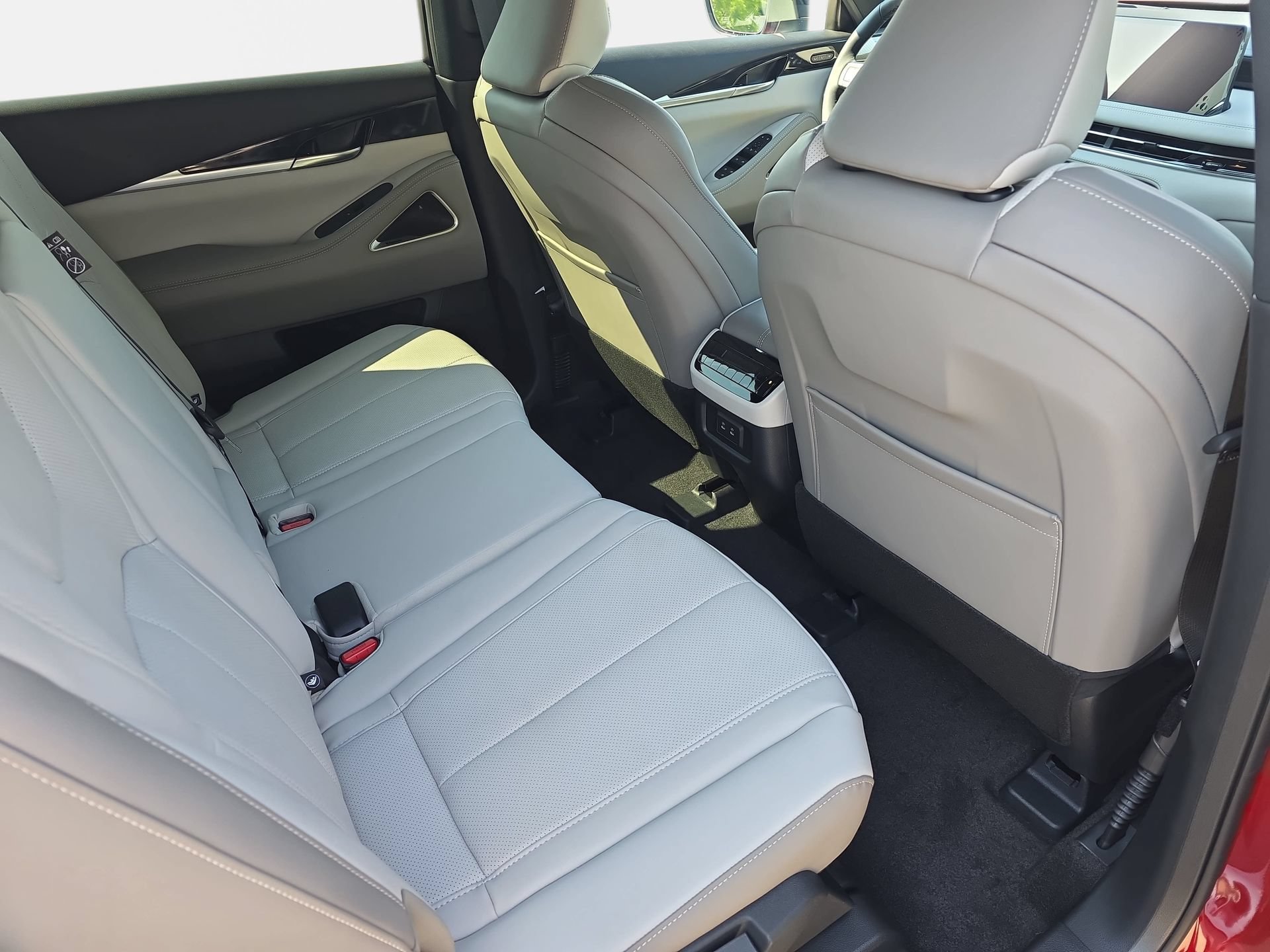 New 2027 INFINITI QX65 Sport w/ Cargo Package AWD/4WD image 11