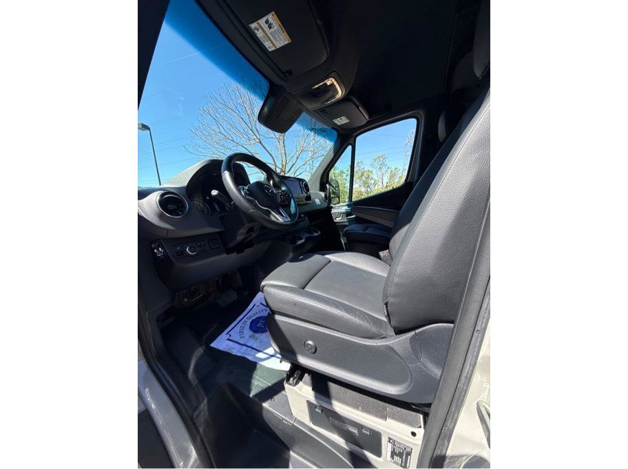 Used 2023 Mercedes-Benz Sprinter 2500 144 Cargo image 11