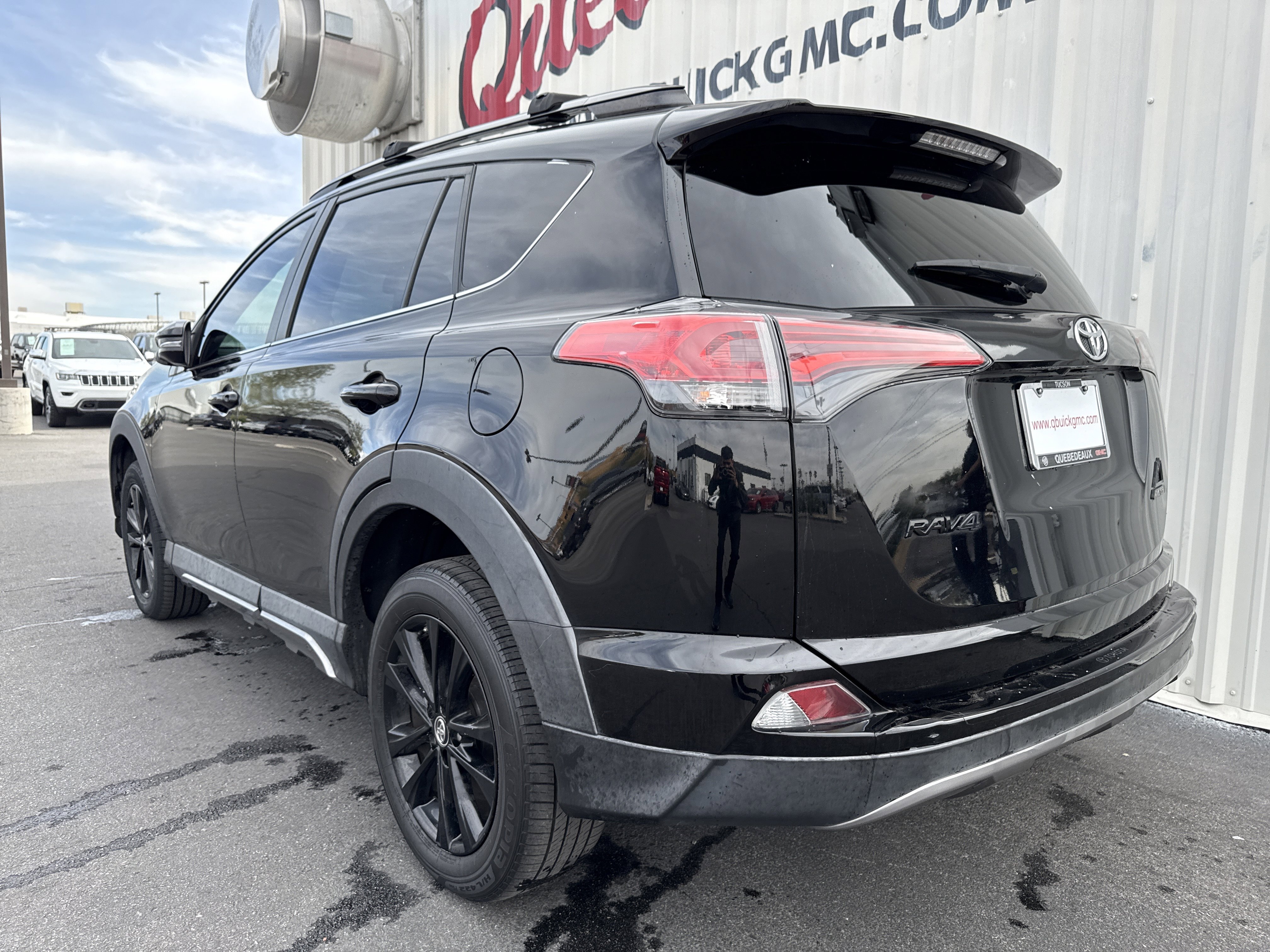 Used 2018 Toyota RAV4 Adventure image 6