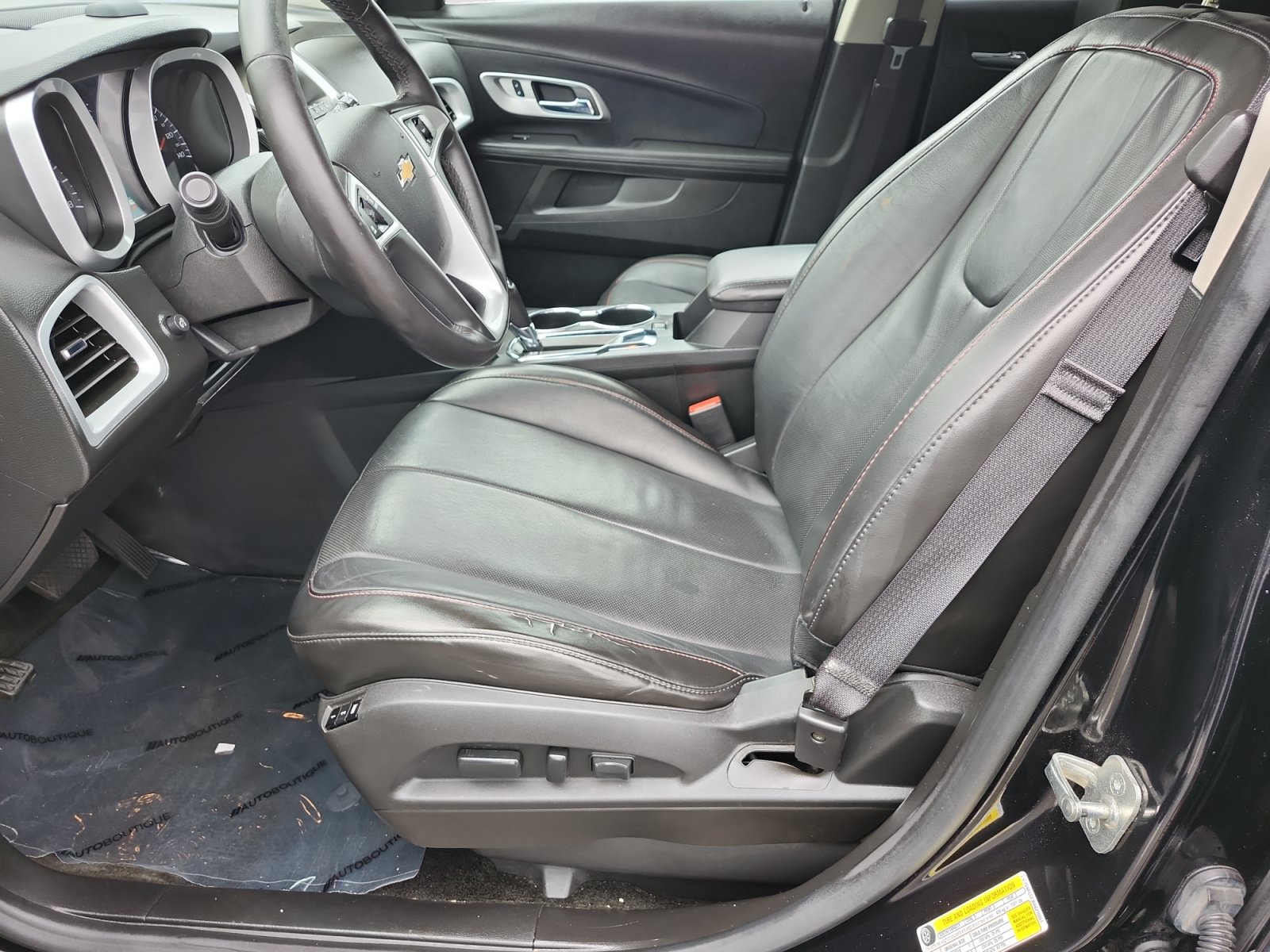 Used 2017 Chevrolet Equinox Premier w/ Enhanced Convenience Package AWD/4WD image 14