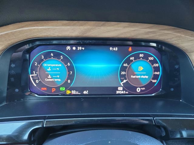 Used 2025 Volkswagen Atlas SE image 30