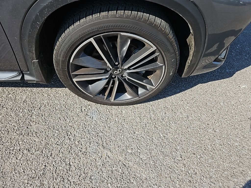 Used 2025 INFINITI QX55 Essential image 10