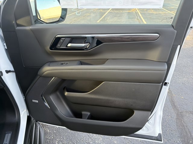 New 2026 Chevrolet Suburban LT w/ Comfort Package image 31