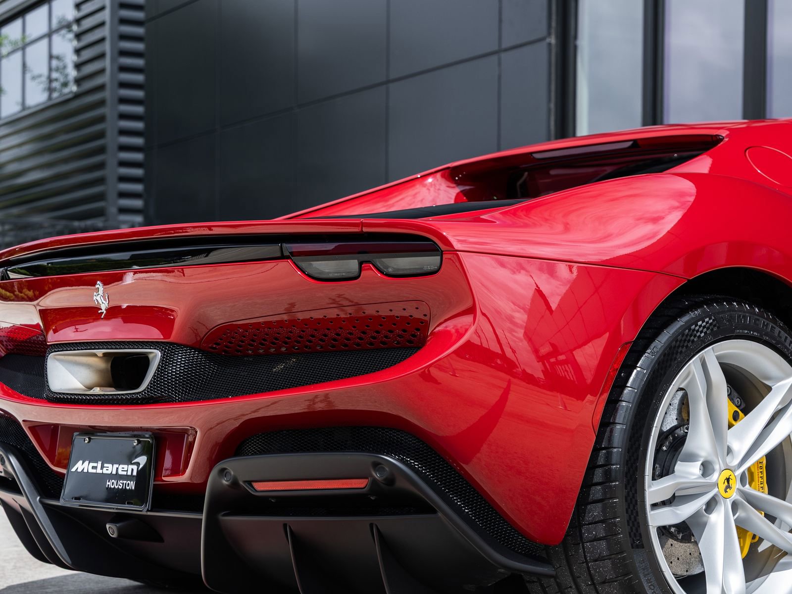 Used 2022 Ferrari 296 GTB RWD image 17