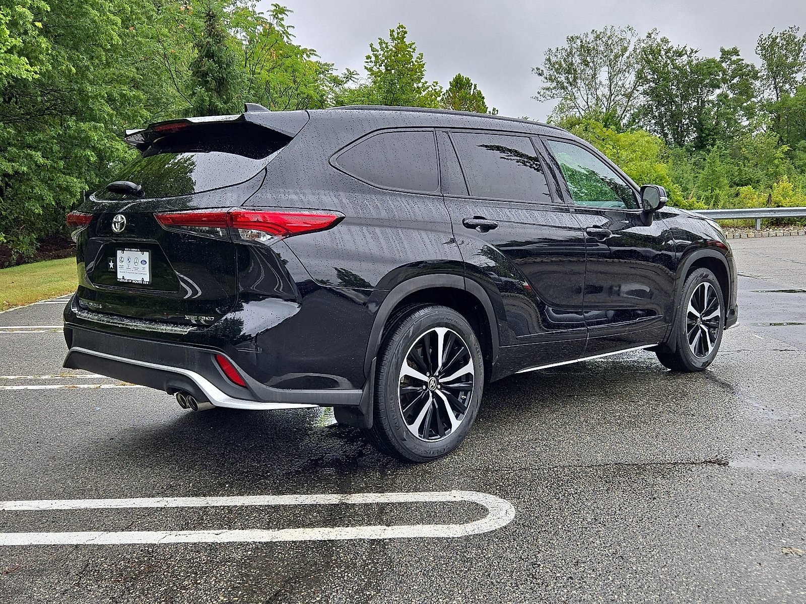 Used 2022 Toyota Highlander XSE w/ Protection Package #3 (TMS) image 6