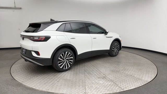 Used 2023 Volkswagen ID.4 Pro S Plus AWD/4WD image 2