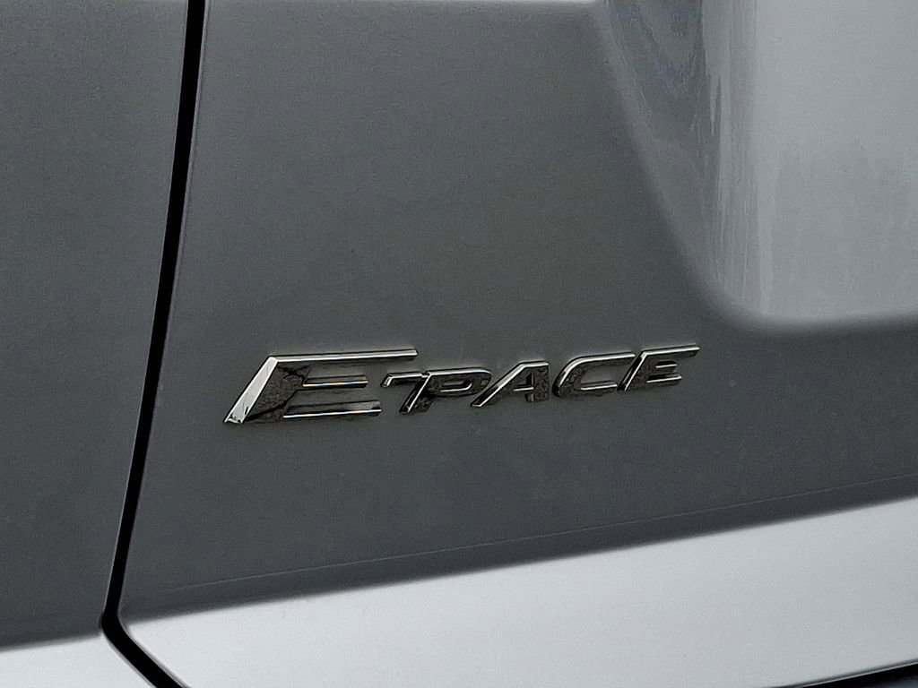 Used 2020 Jaguar E-PACE R-Dynamic SE image 32