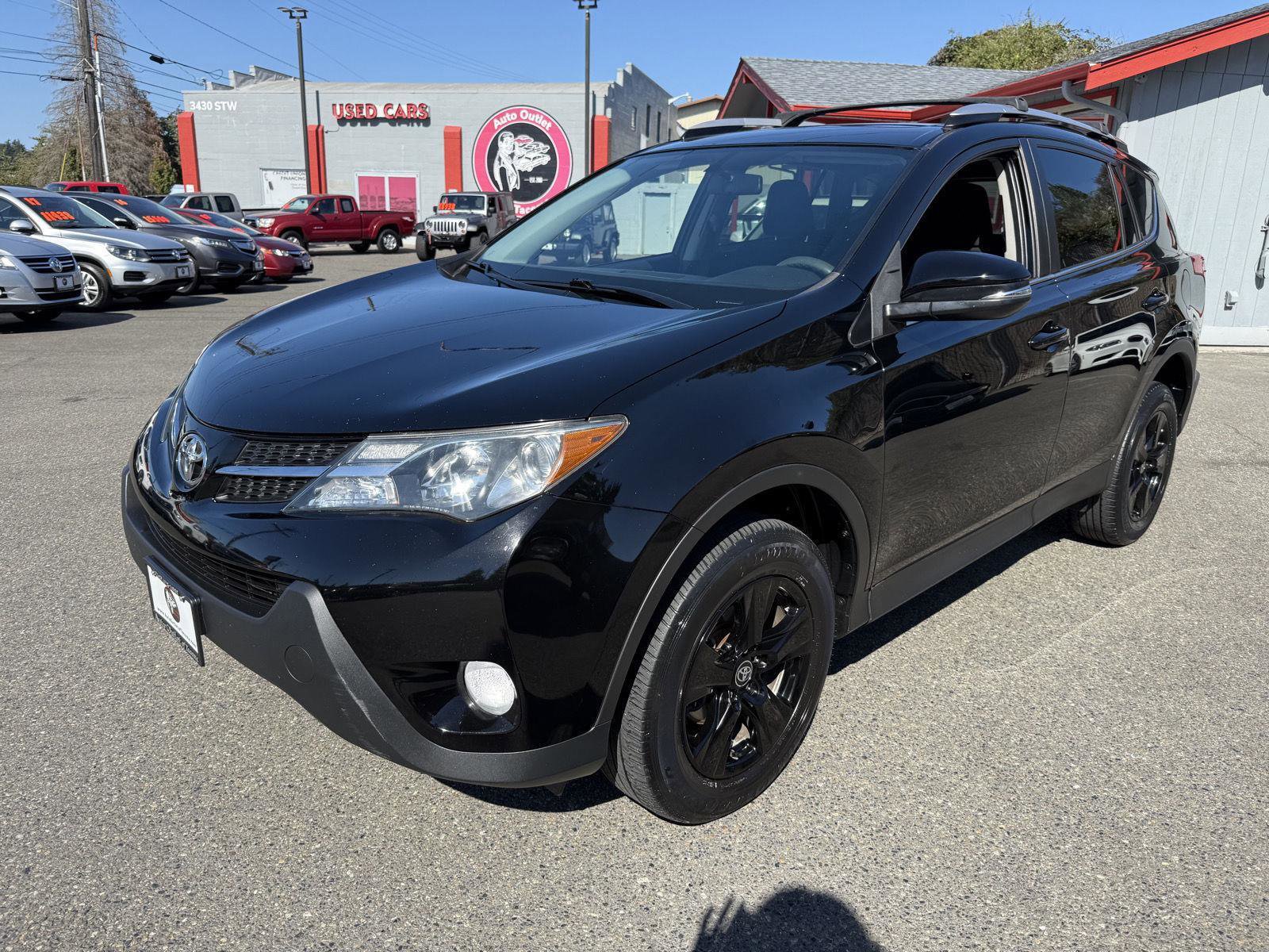 Used 2013 Toyota RAV4 XLE image 1