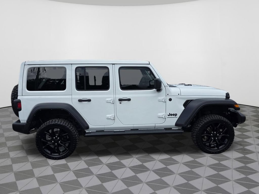 Used 2024 Jeep Wrangler Unlimited Sport AWD/4WD image 5