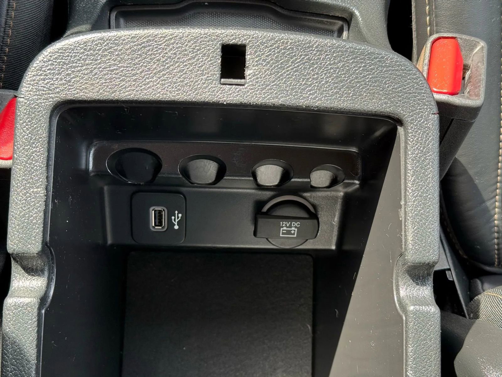 Used 2017 Jeep Cherokee Latitude w/ True North Edition image 37