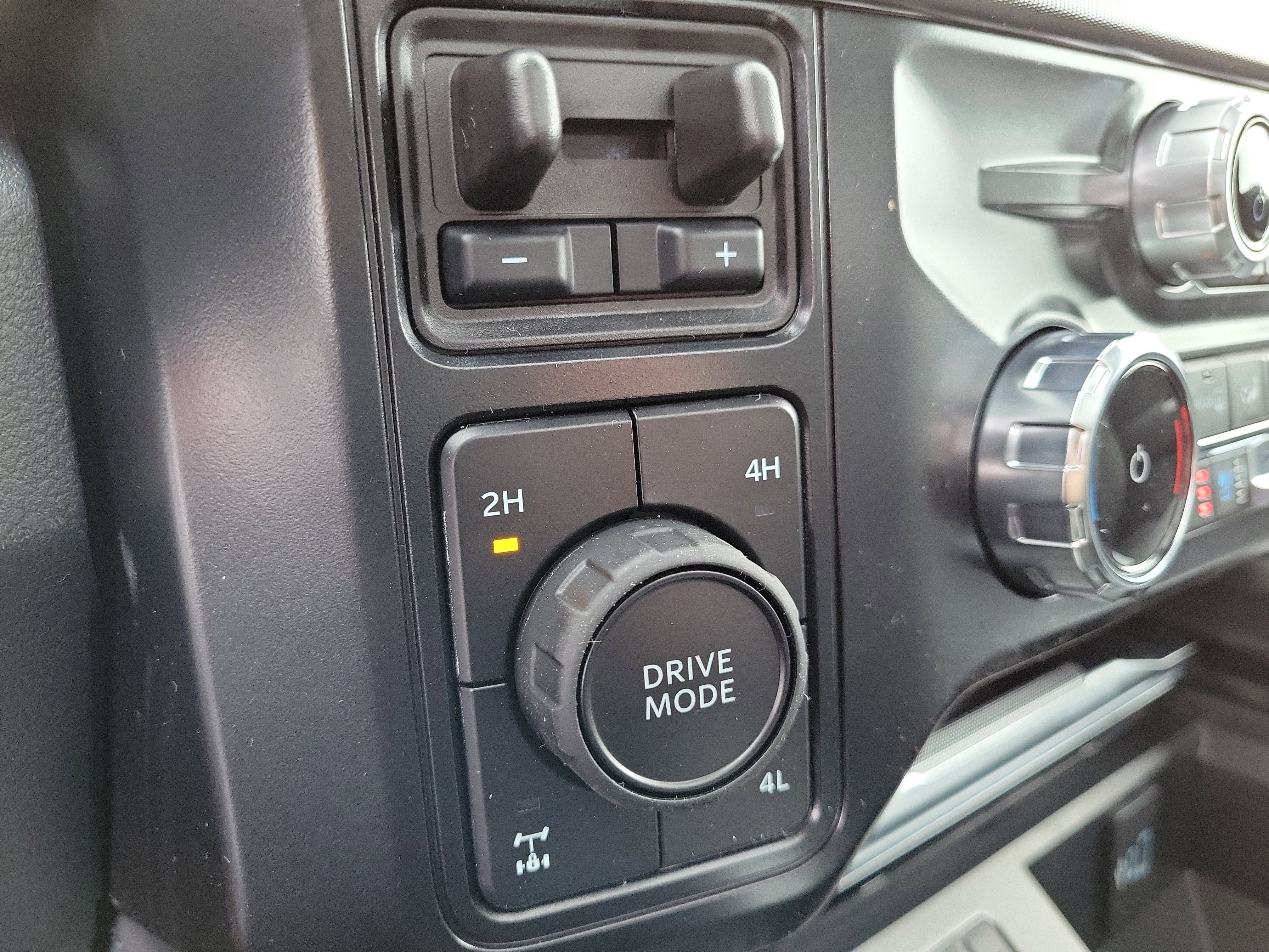 New 2026 Ford F350 Platinum image 35