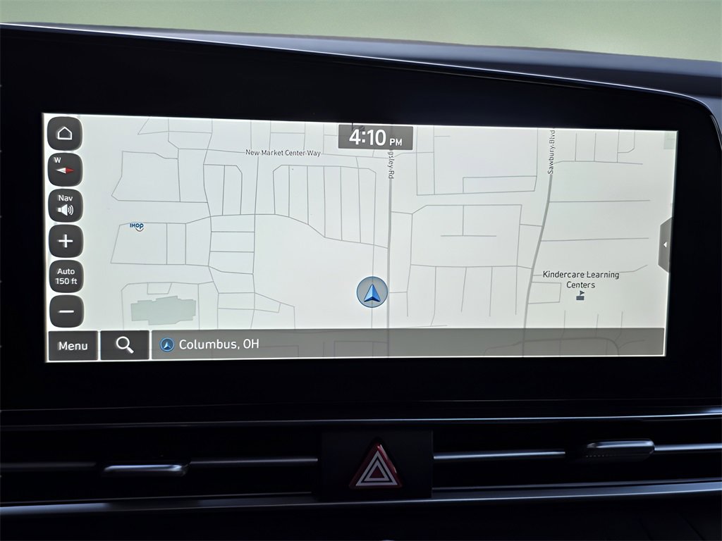 Certified 2025 Hyundai Elantra Limited image 32