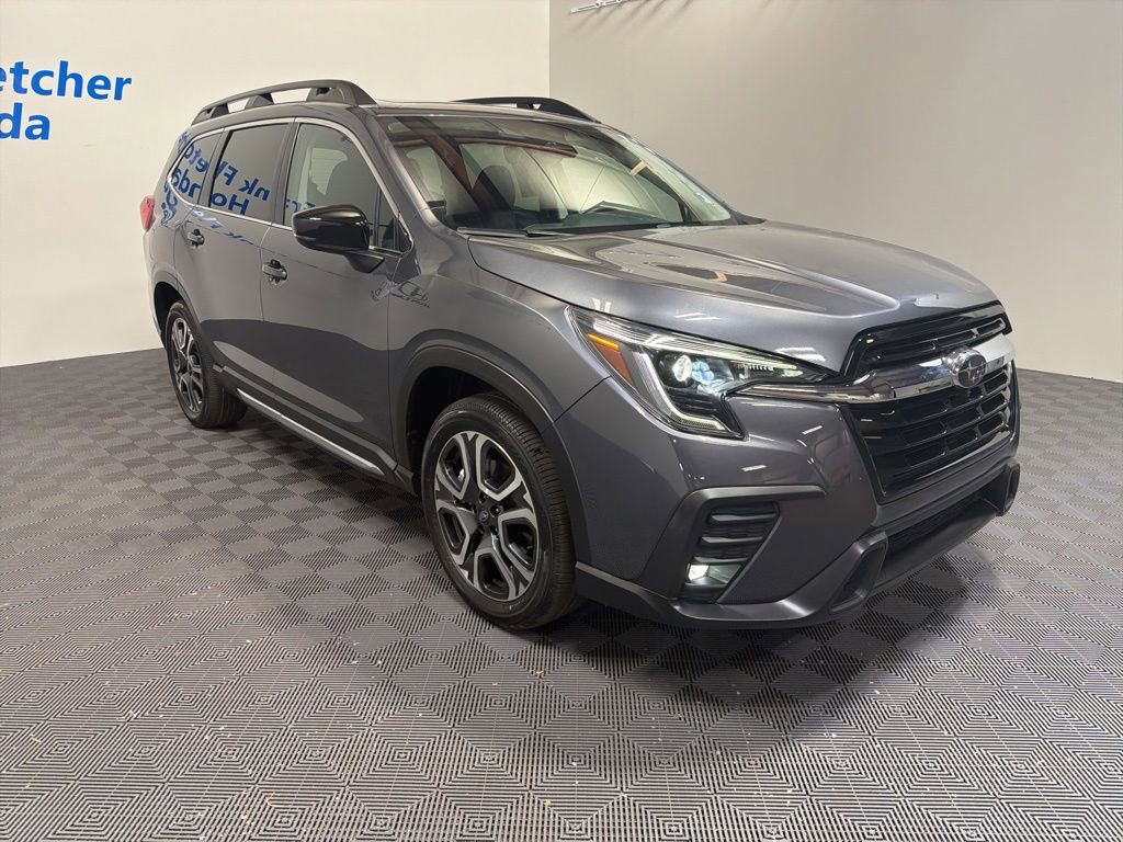 Used 2024 Subaru Ascent Limited w/ Technology Package AWD/4WD image 40
