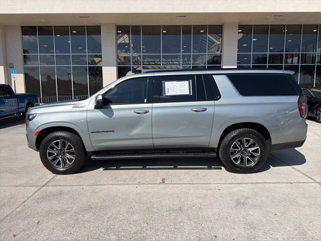 Certified 2024 Chevrolet Suburban Z71 w/ Luxury Package image 4