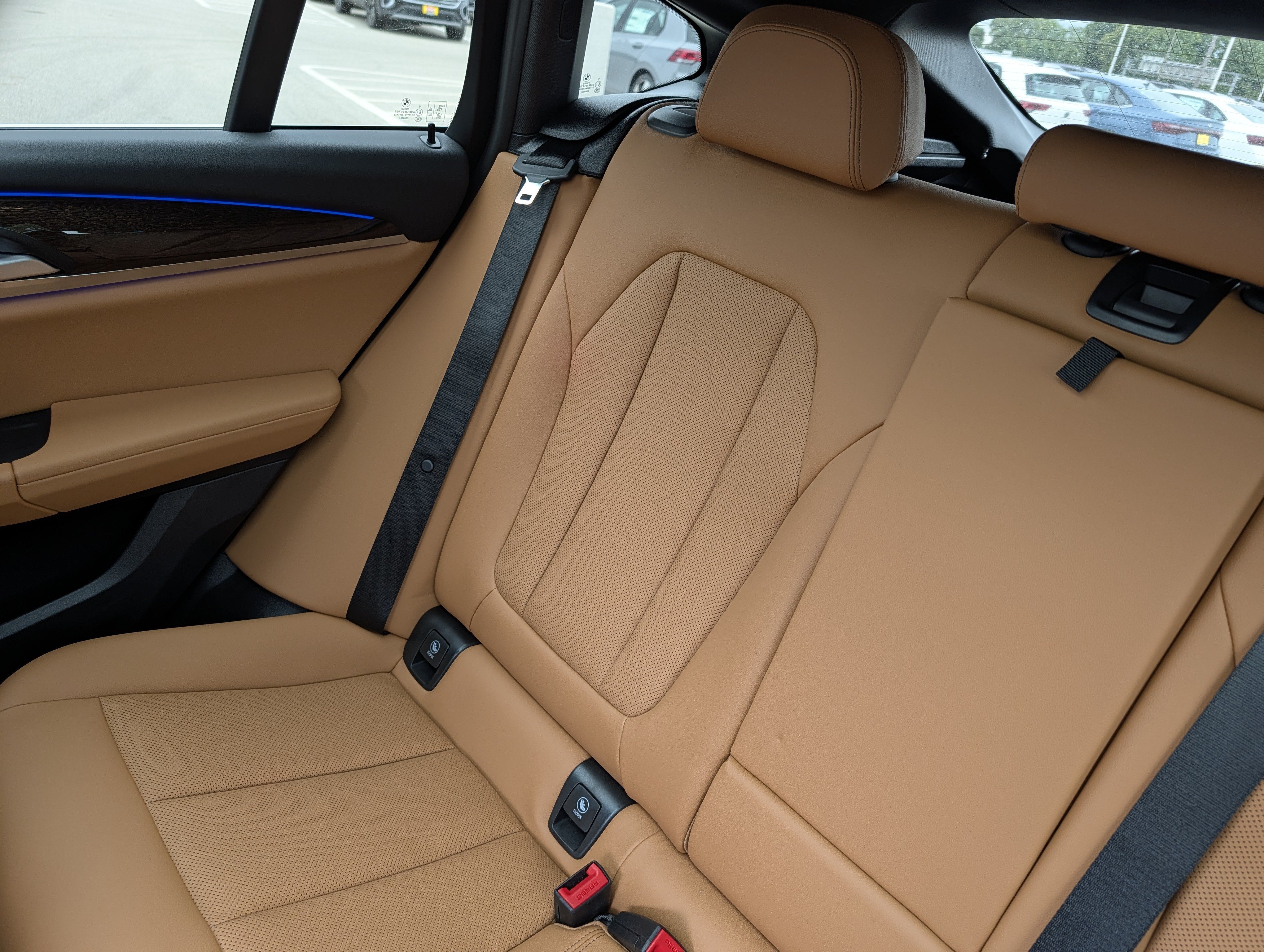 Used 2024 BMW X4 xDrive30i w/ Premium Package AWD/4WD image 15