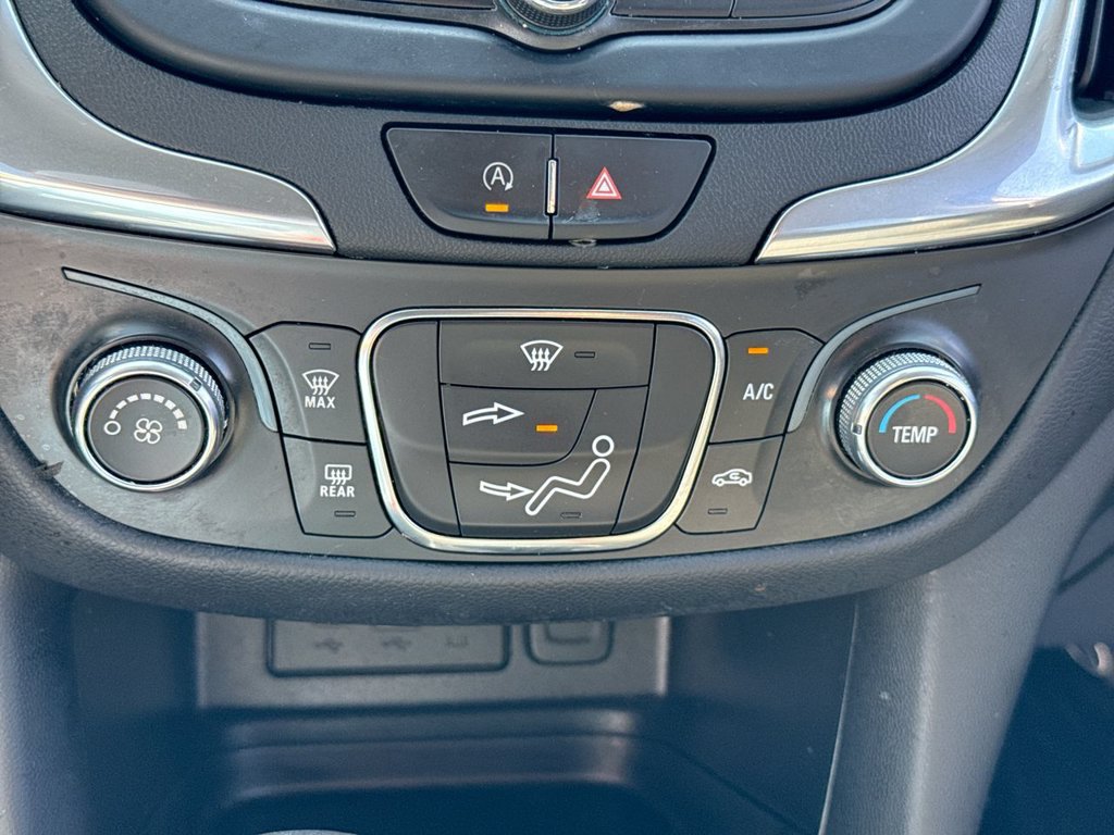 Used 2022 Chevrolet Equinox LT w/ LPO, Cargo Package FWD image 19