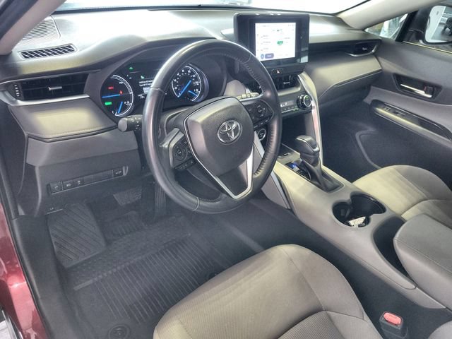 Used 2023 Toyota Venza LE AWD/4WD image 14