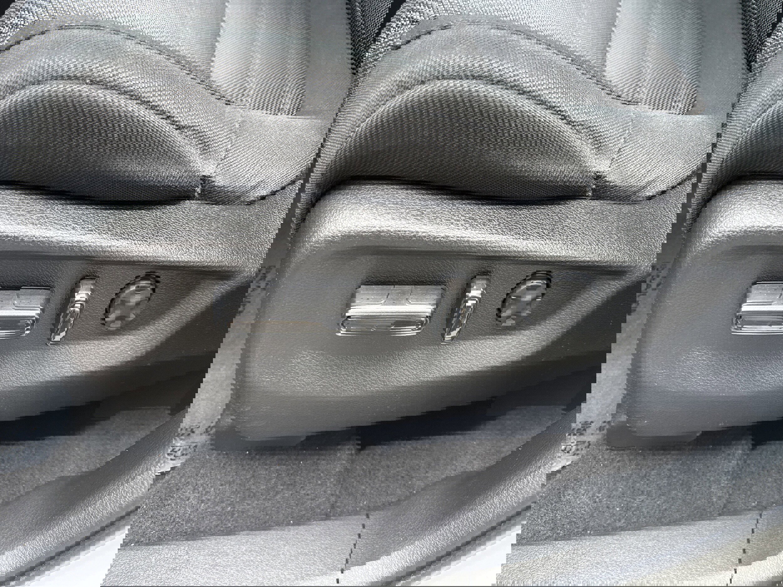 Used 2021 Honda CR-V EX image 6