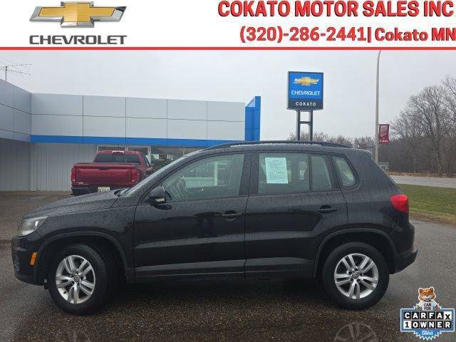 Used 2017 Volkswagen Tiguan S image 2