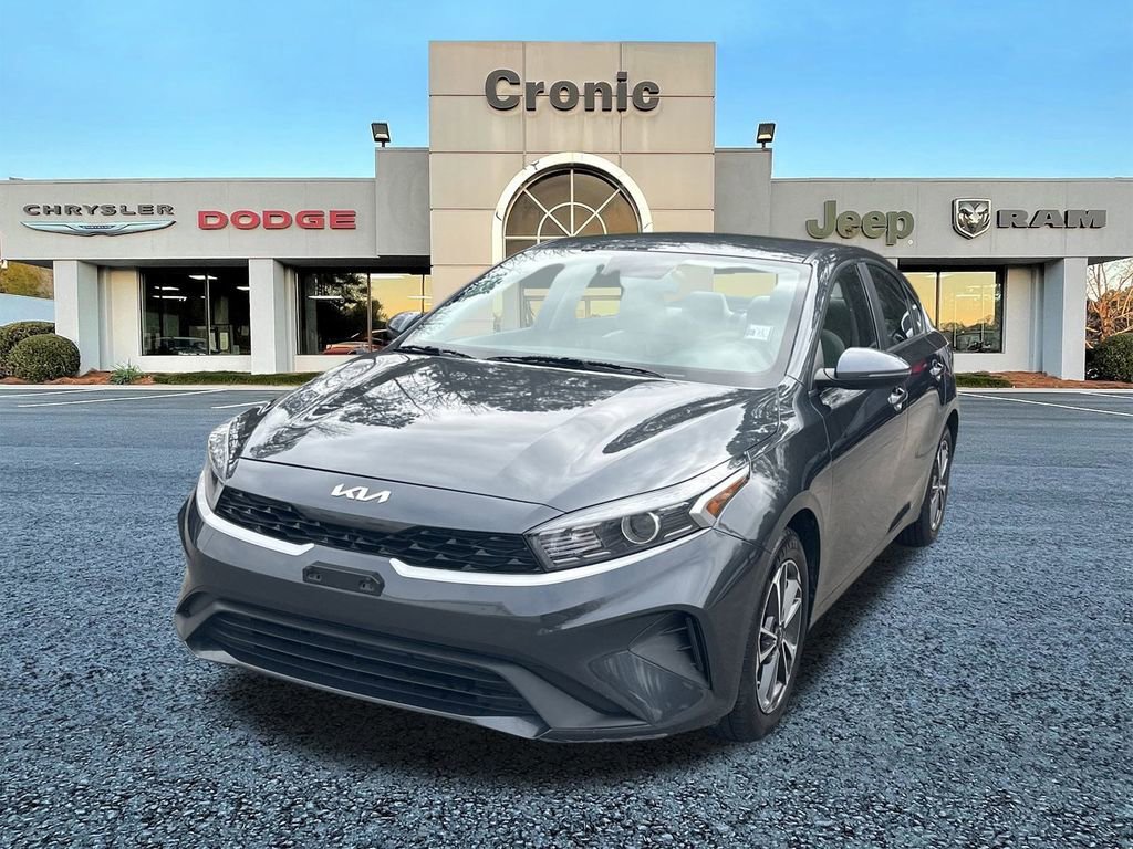 Used 2023 Kia Forte LXS w/ LXS Technology Package image 7