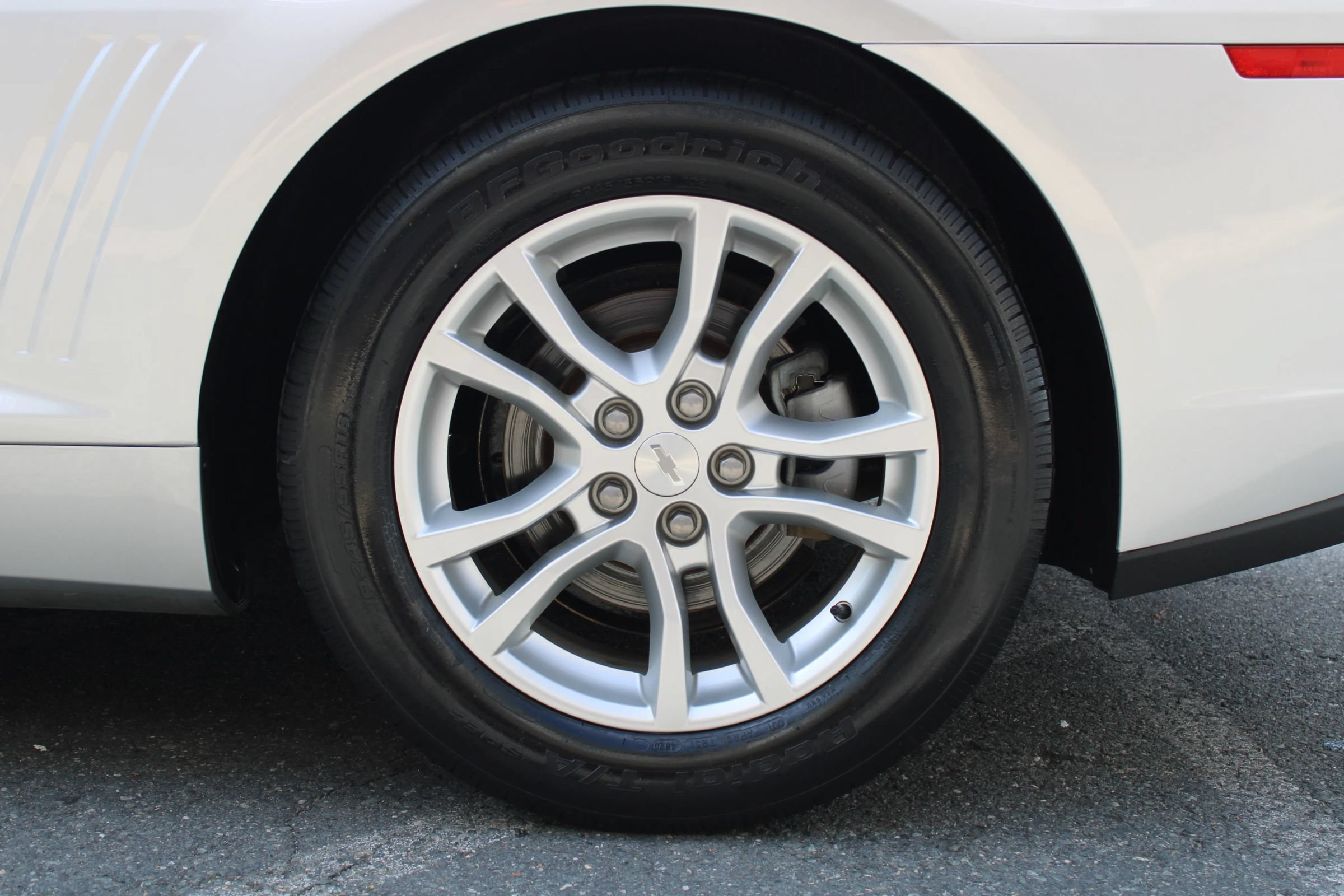 Used 2015 Chevrolet Camaro LS RWD image 35