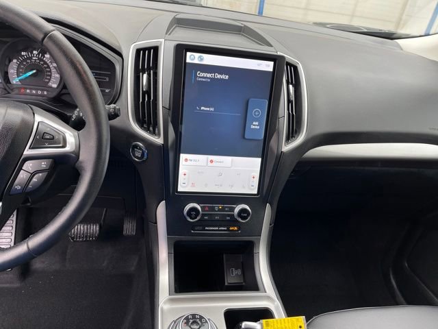 Used 2024 Ford Edge SEL w/ Convenience Package image 11