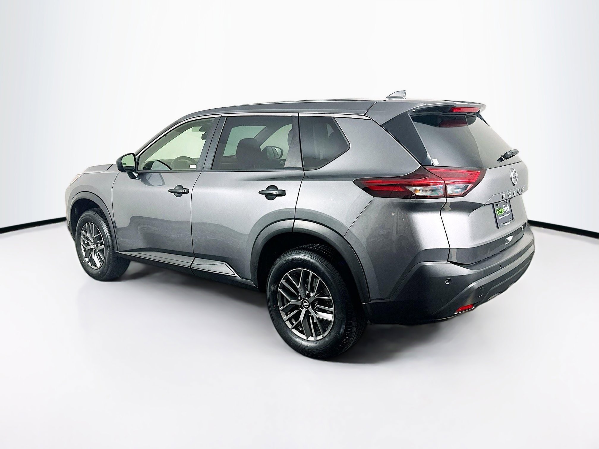 Used 2021 Nissan Rogue S FWD image 5