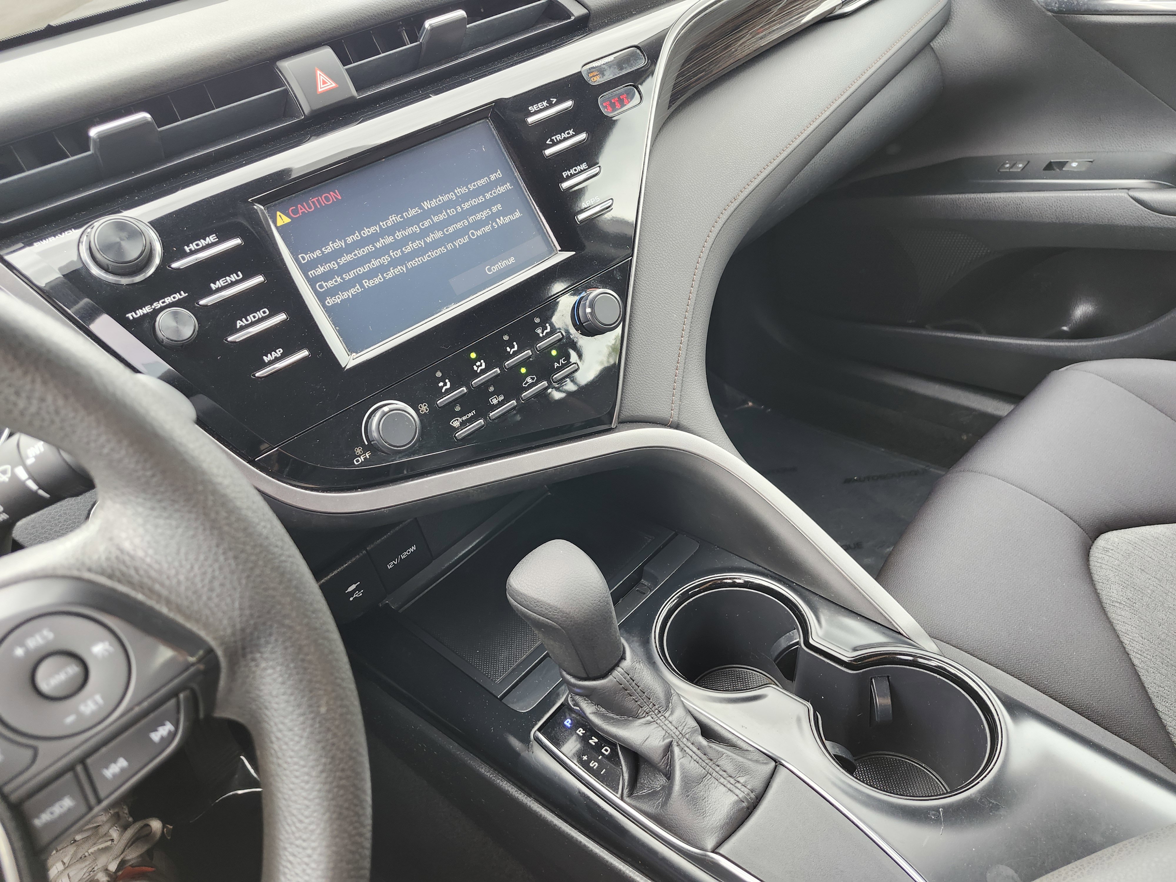 Used 2019 Toyota Camry LE w/ Convenience Package image 27