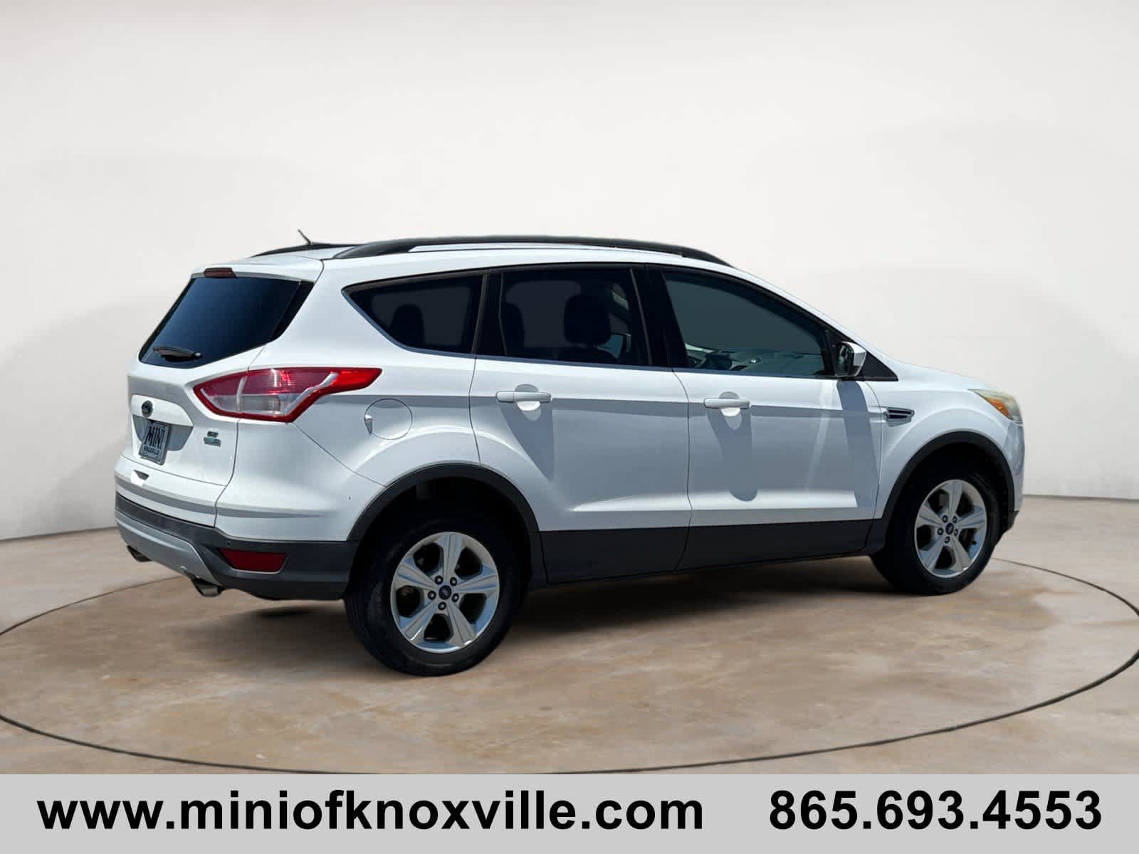 Used 2014 Ford Escape SE w/ Equipment Group 201A AWD/4WD image 3