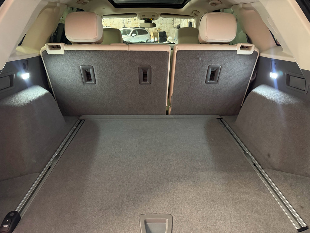 Used 2021 Cadillac XT5 Premium Luxury FWD image 14
