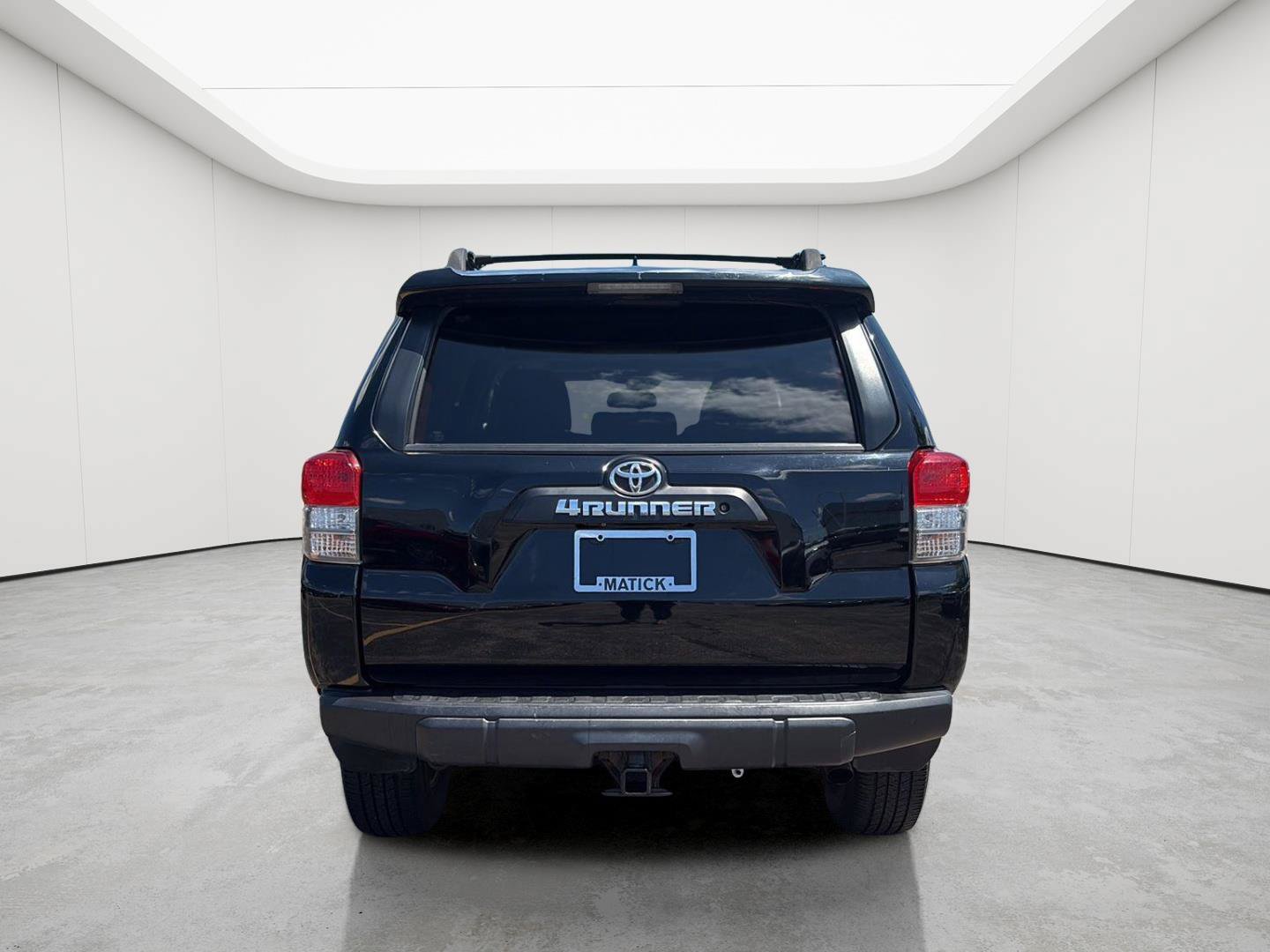 Used 2012 Toyota 4Runner SR5 AWD/4WD image 7