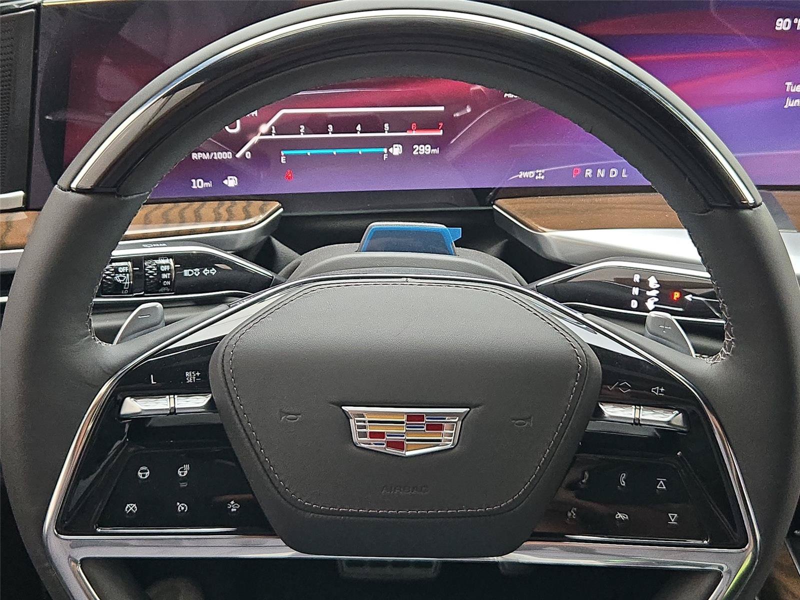 New 2026 Cadillac Escalade ESV Platinum Sport w/ LPO, ONYX Package AWD/4WD image 17