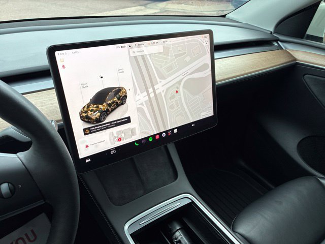 Used 2024 Tesla Model Y Long Range AWD/4WD image 39