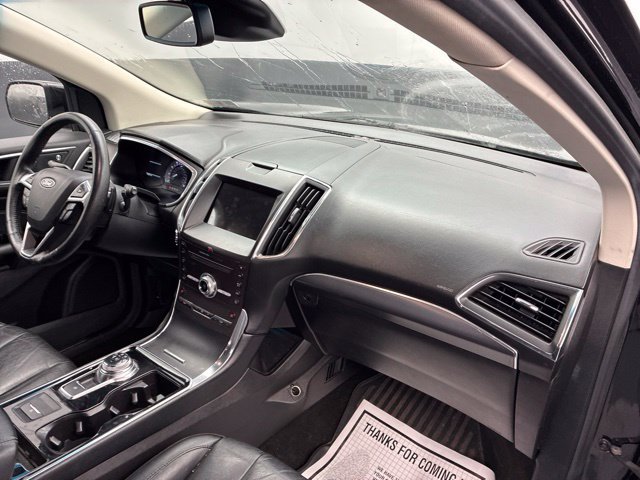 Used 2019 Ford Edge Titanium AWD/4WD image 17