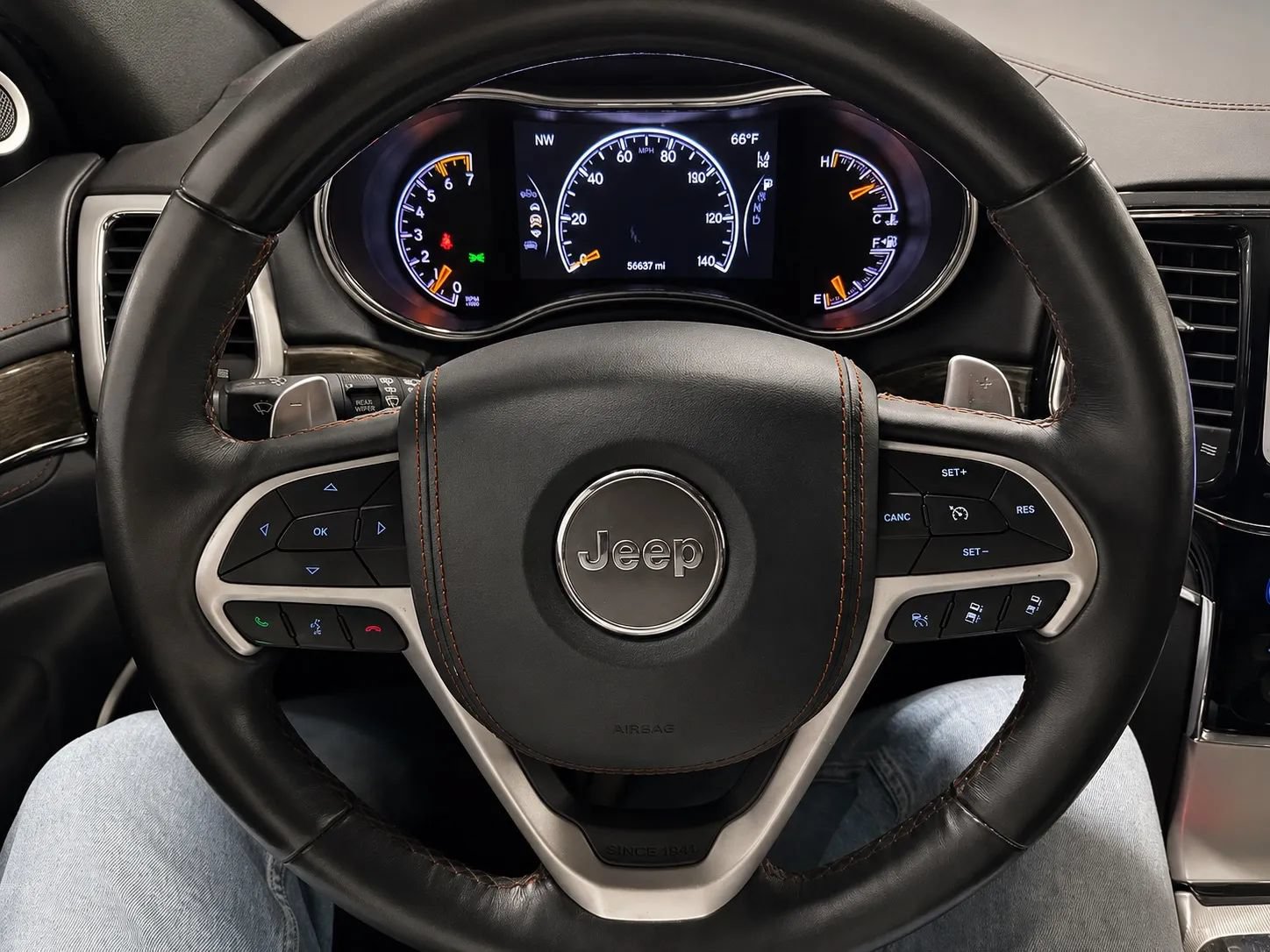 Used 2019 Jeep Grand Cherokee Summit AWD/4WD image 30