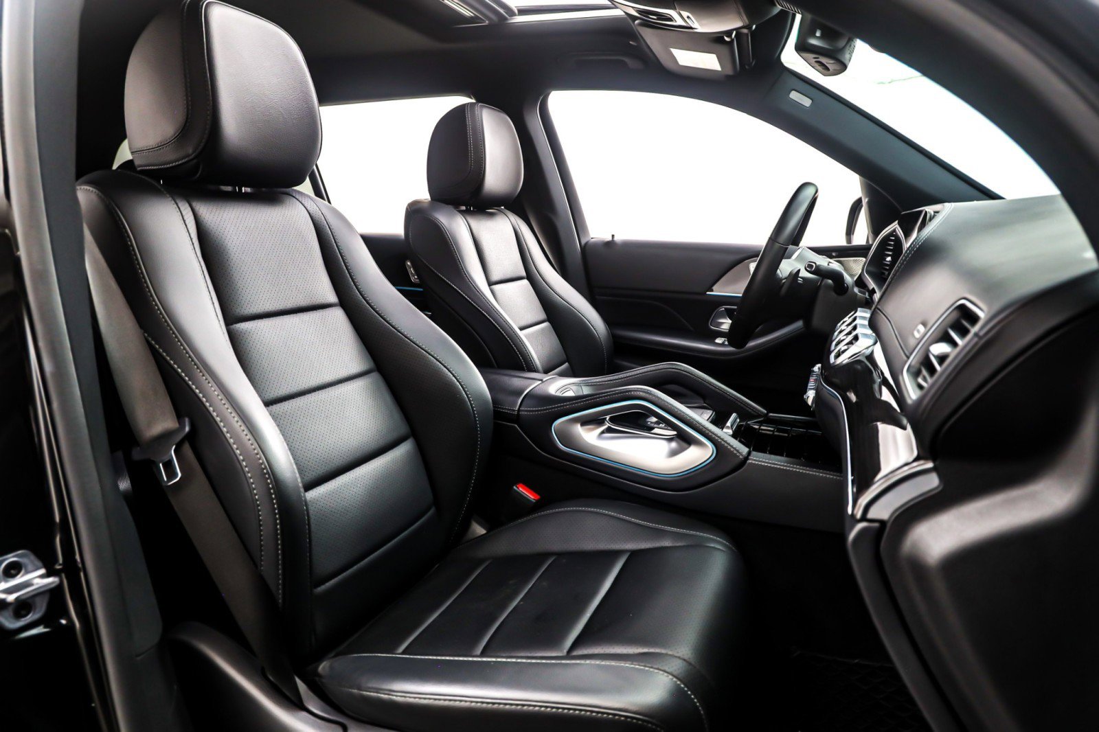 Used 2021 Mercedes-Benz GLS 450 4MATIC image 6