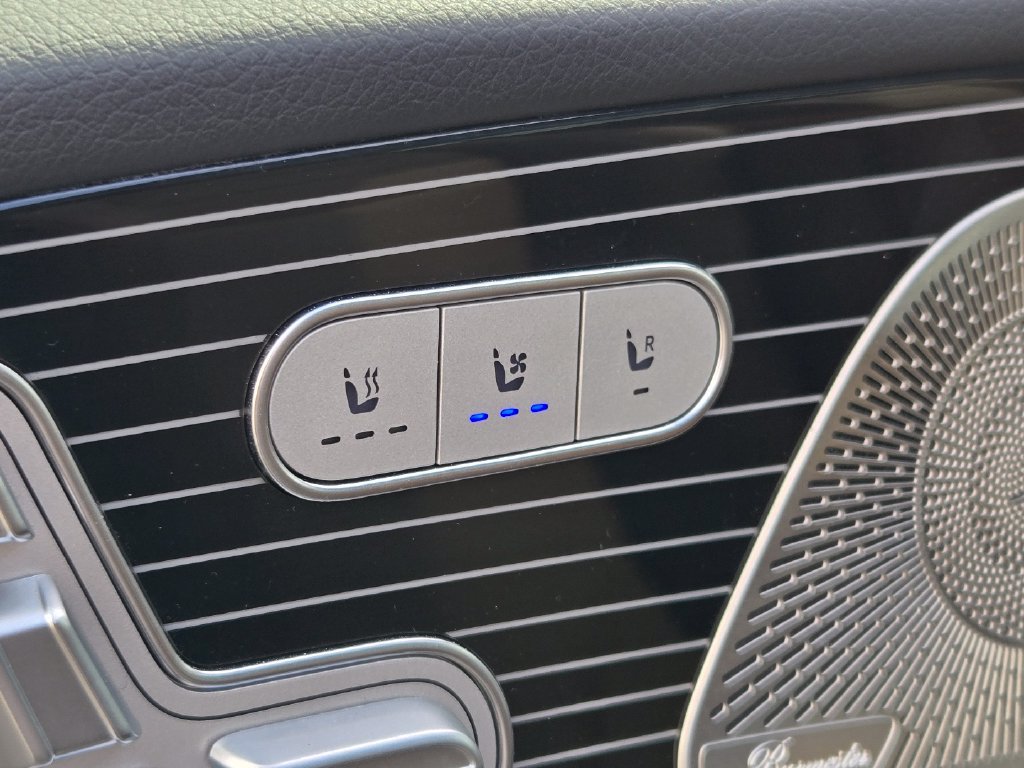 Used 2025 Mercedes-Benz GLS 450 4MATIC image 17