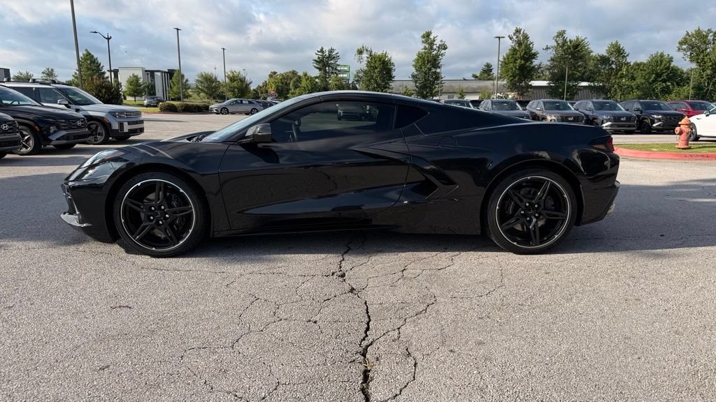 Used 2024 Chevrolet Corvette Stingray Coupe w/ 1LT RWD image 4
