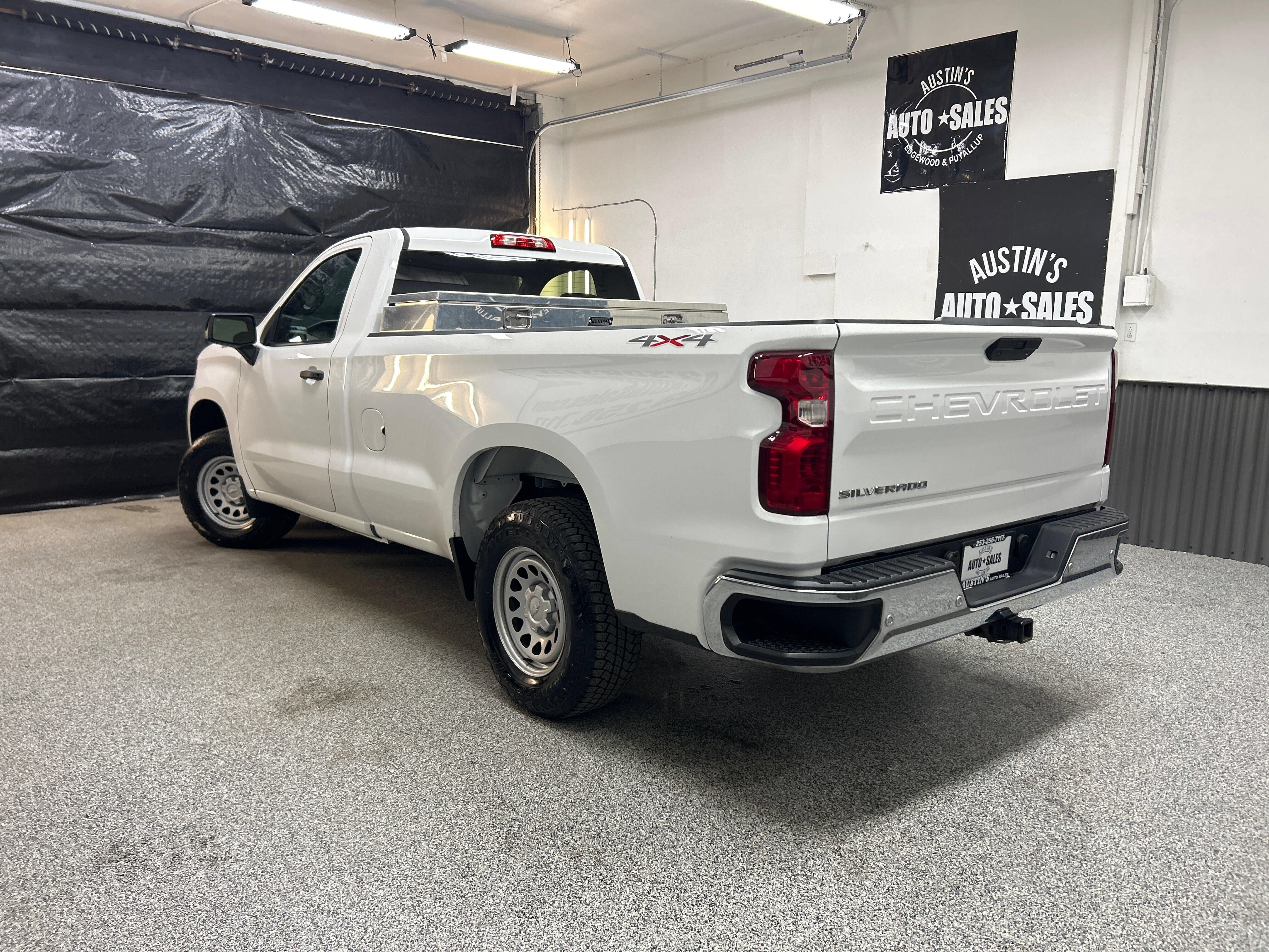Used 2020 Chevrolet Silverado 1500 W/T w/ WT Convenience Package AWD/4WD image 4