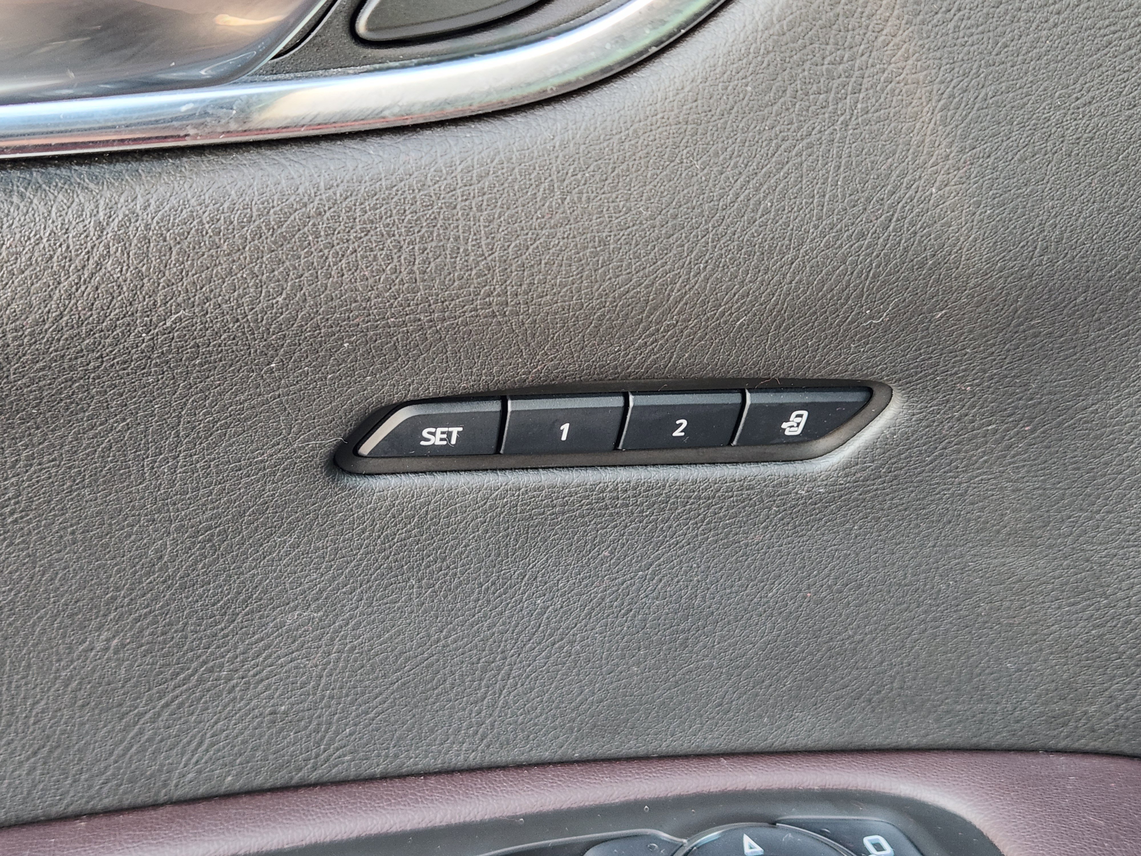 Used 2020 Cadillac XT6 Premium Luxury image 30