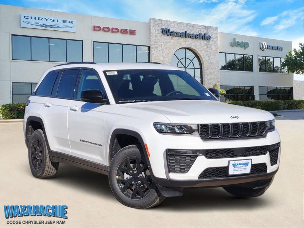 New 2026 Jeep Grand Cherokee Altitude RWD image 1