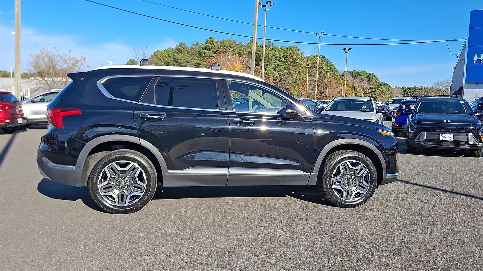 Certified 2022 Hyundai Santa Fe Limited image 9