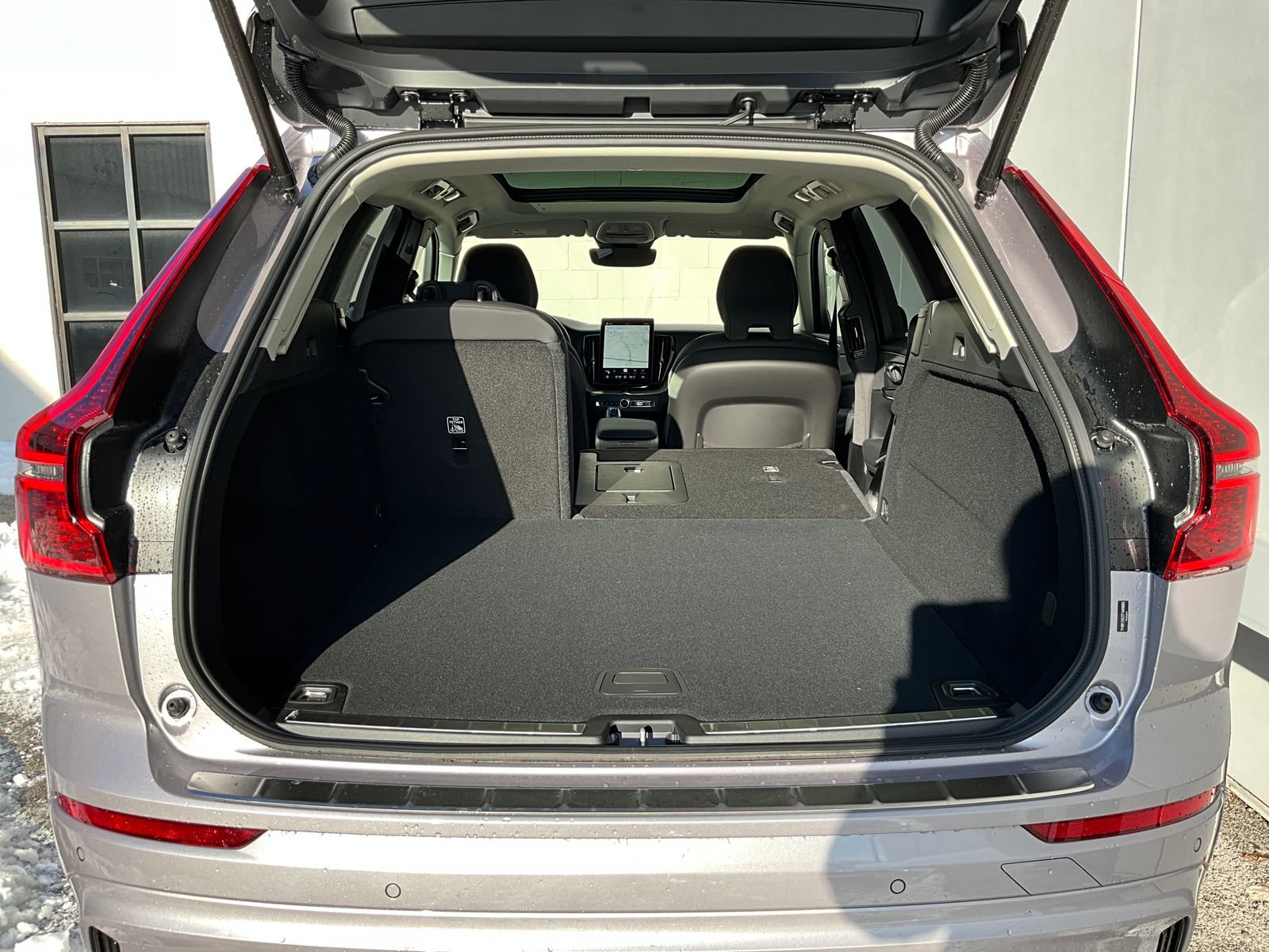 New 2026 Volvo XC60 B5 Plus w/ Protection Package Premier AWD/4WD image 25