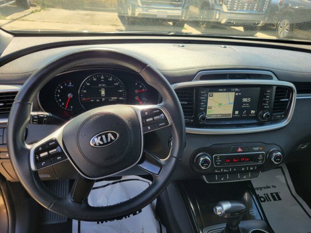 Used 2019 Kia Sorento SX image 13