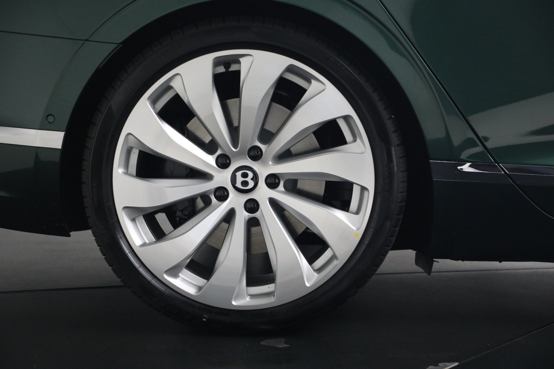 New 2027 Bentley Flying Spur AWD/4WD image 15