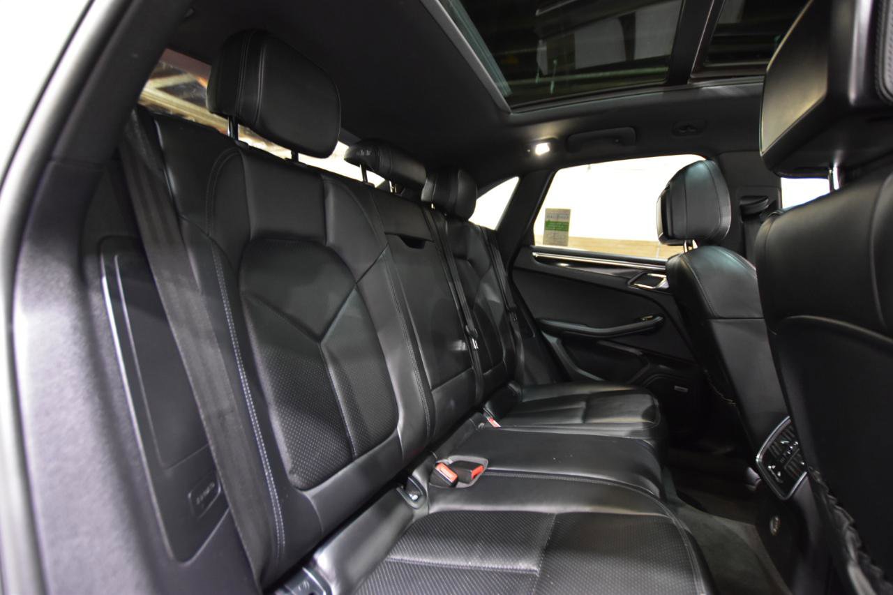 Used 2018 Porsche Macan AWD/4WD image 50